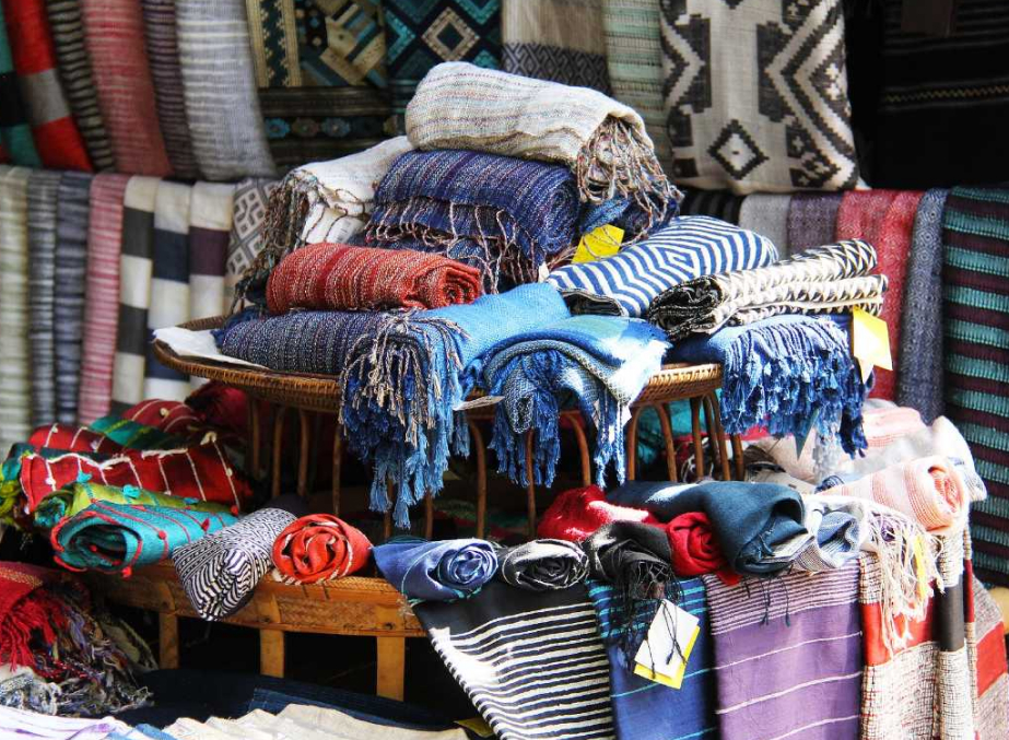 Shawls and Handicrafts Emporium